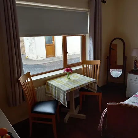 Alloggio in famiglia Four Seasons *